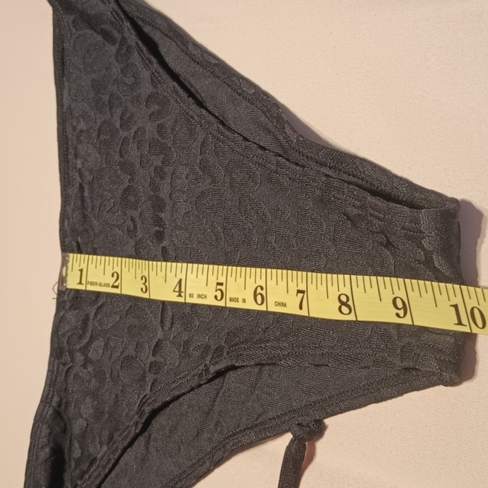 Bikini Set - Picture 3 of 5